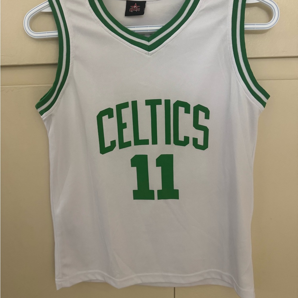Boston Celtics kids Jersey size 6-7 Pre-owned